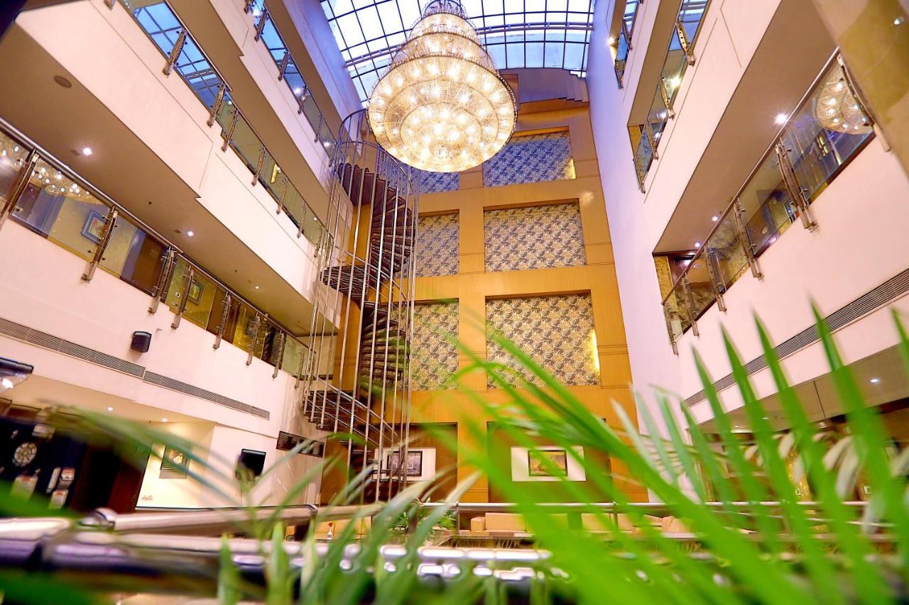 Hotel Pitrashish Pride Igi Intl Airport Delhi エクステリア 写真