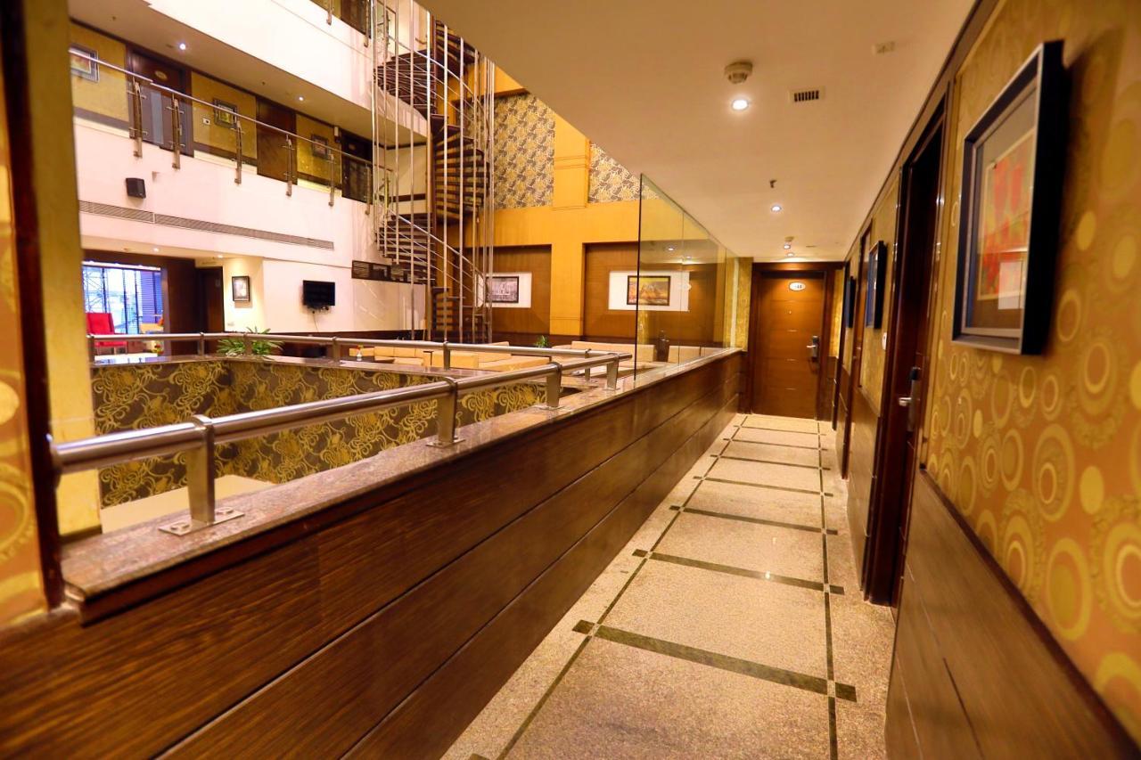 Hotel Pitrashish Pride Igi Intl Airport Delhi エクステリア 写真