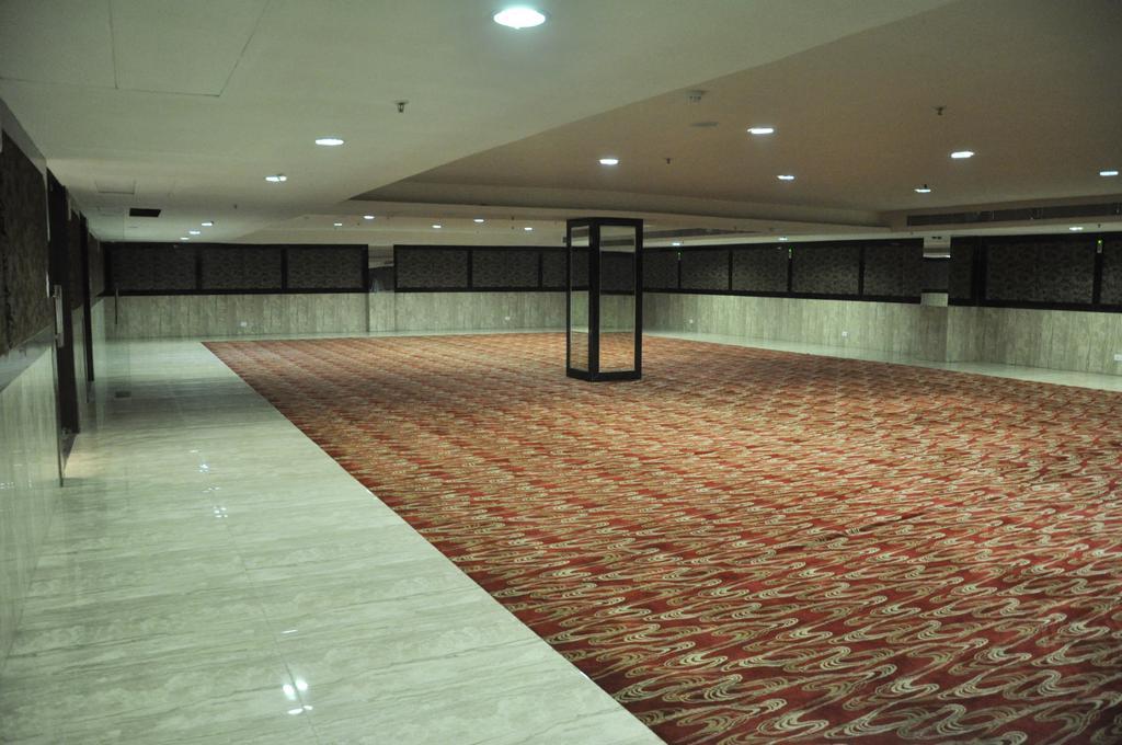 Hotel Pitrashish Pride Igi Intl Airport Delhi エクステリア 写真