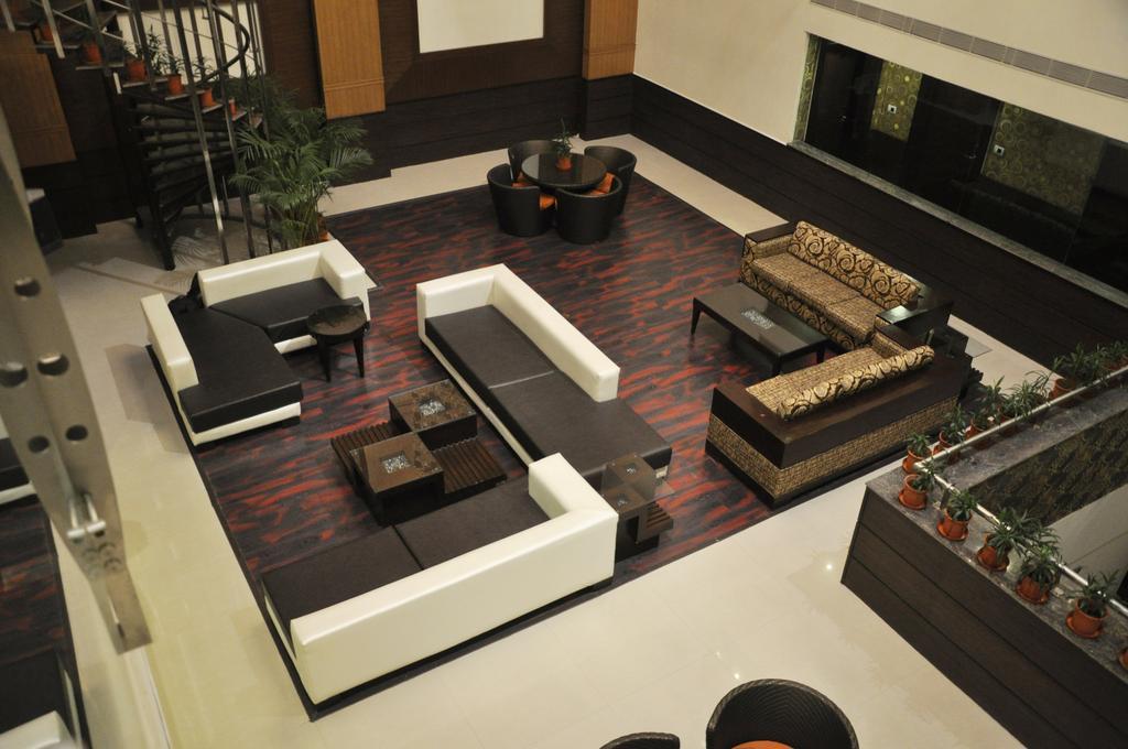 Hotel Pitrashish Pride Igi Intl Airport Delhi エクステリア 写真